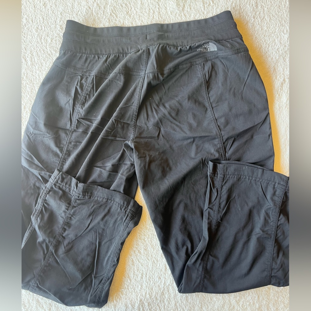 The North Face black pants sz M